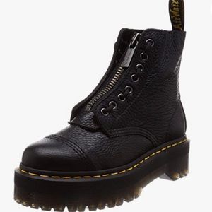 Dr. Martens Women's Sinclair 8 Eye Boots